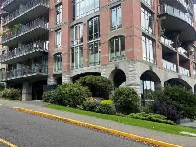 House for sale in Victoria, British Columbia