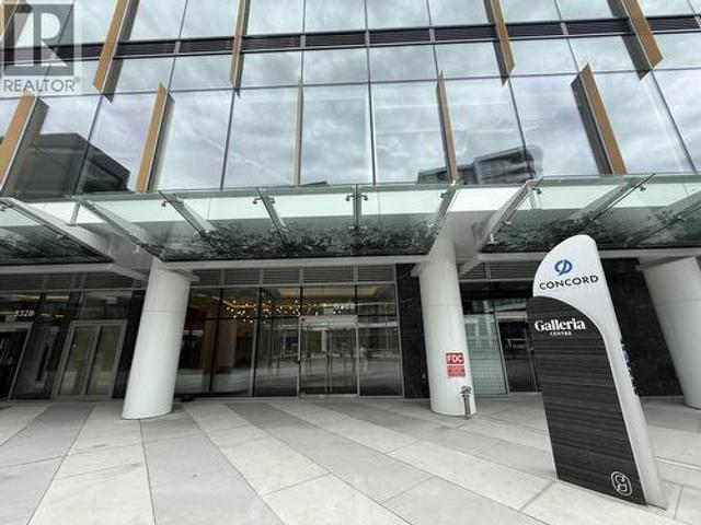 Commercial for rent in Richmond, British Columbia
