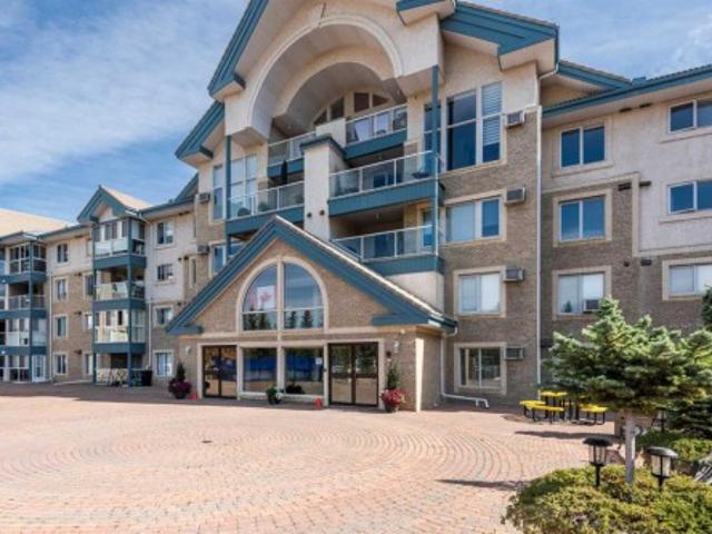 Condo for sale in Signal Hill, Calgary