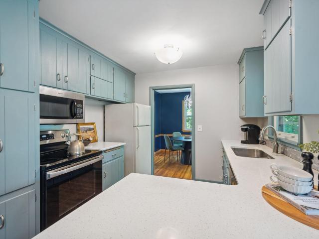 House for sale in Hopkins