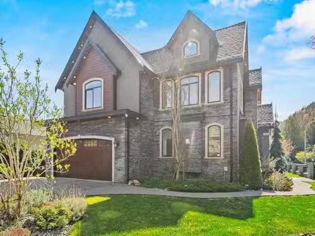 House for sale in Harrison Hot Springs, British Columbia