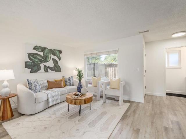 Townhouse for sale in Santa Cruz, California