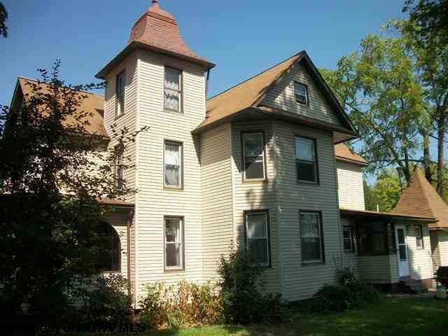 House for sale in Elkins, West Virginia