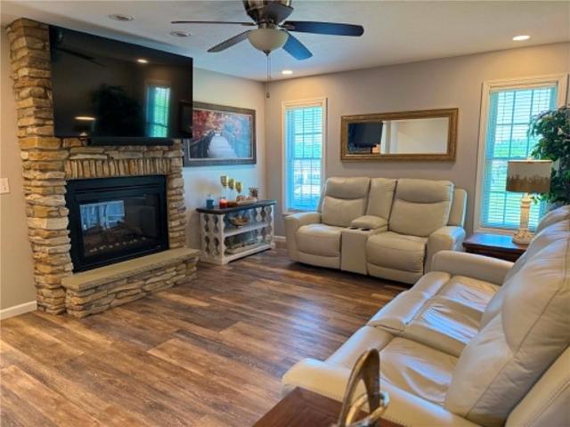 House for sale in Farmington, Pennsylvania