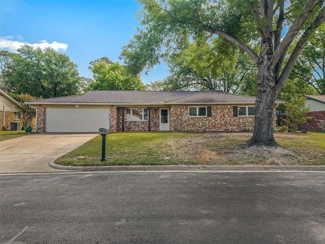 House for sale in Hurst, Texas