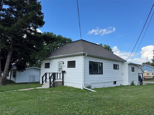 House for sale in Newton, Iowa