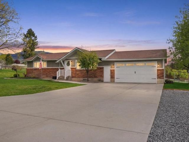 House for sale in Cache, Utah