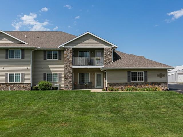 Condo for sale in Eldridge, Iowa