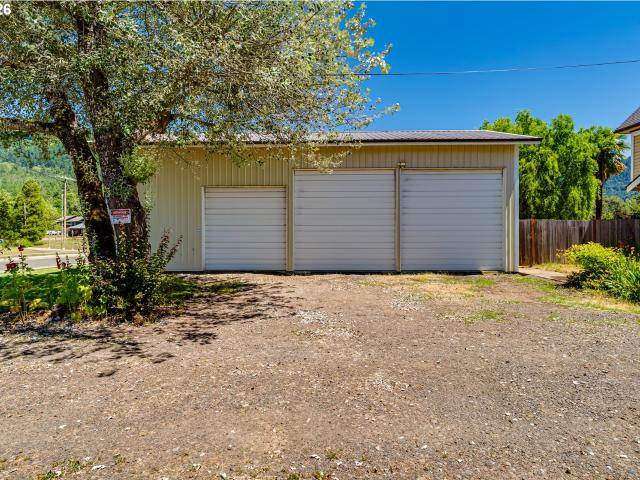 House for sale in Oregonia