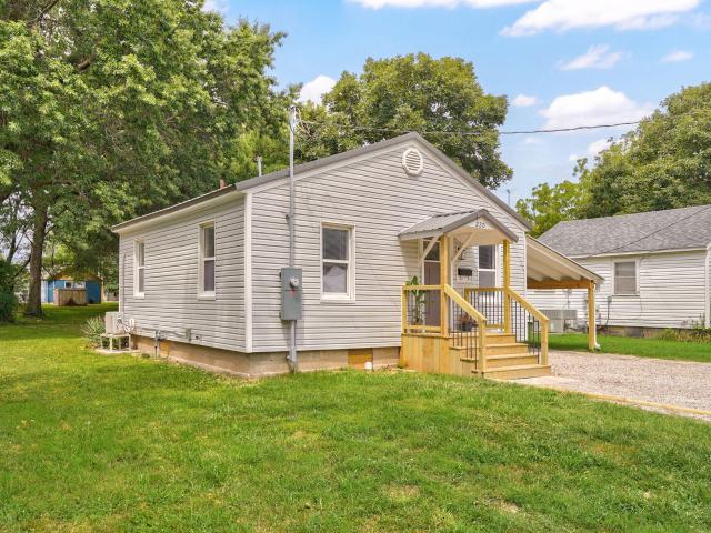 House for sale in Mount Vernon, Missouri