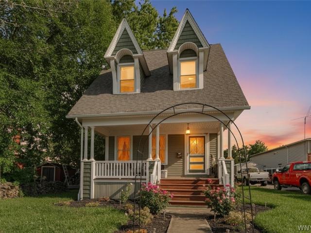 House for sale in Niagara, New York
