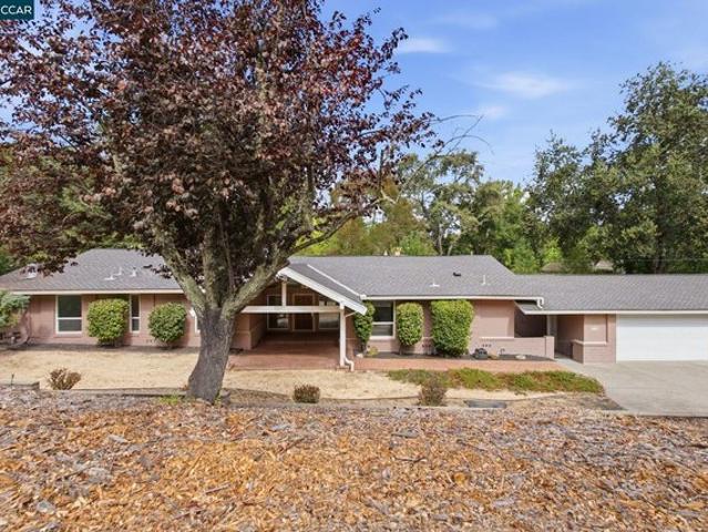 House for sale in Alamo, California