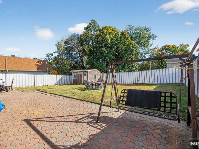 House for sale in Elmwood Park, New Jersey