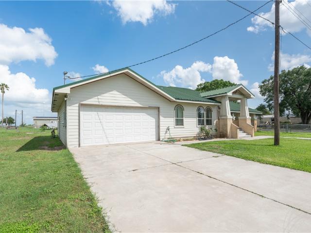 House for sale in Sandia, Texas