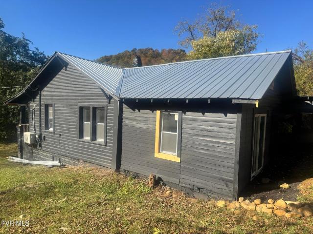 House for sale in Valley Forge, Elizabethton