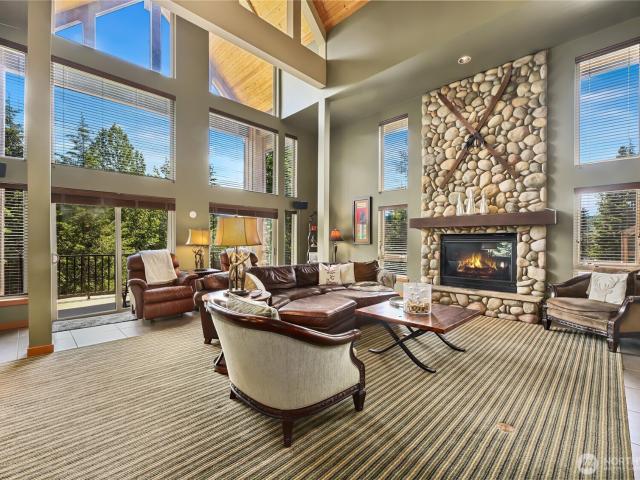 House for sale in Snoqualmie Pass House for sale in Snoqualmie Pass