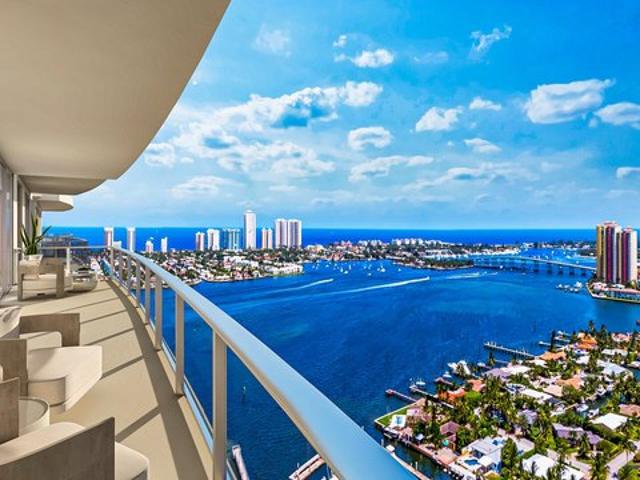 Condo for sale in Lake Park, Florida