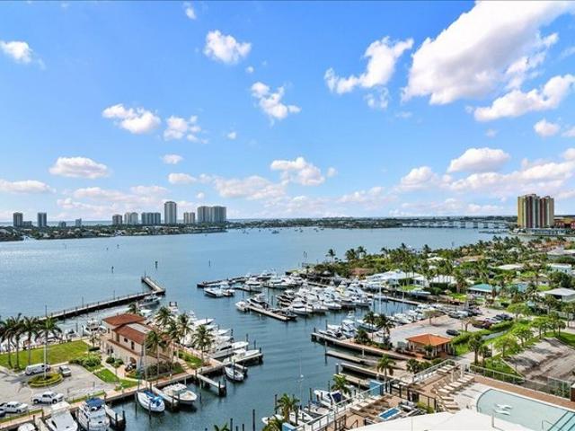 Condo for sale in Lake Park, Florida