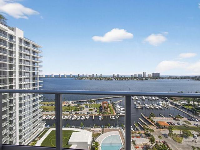 Condo for sale in Lake Park, Florida