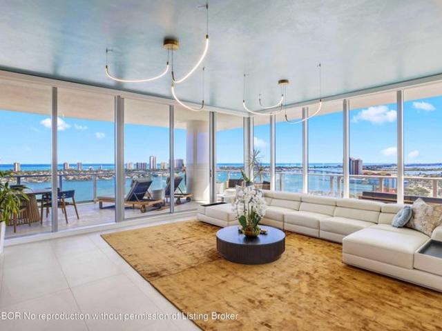 Condo for sale in Lake Park, Florida