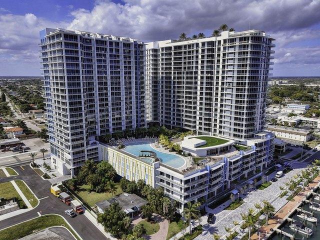 Condo for sale in Lake Park, Florida