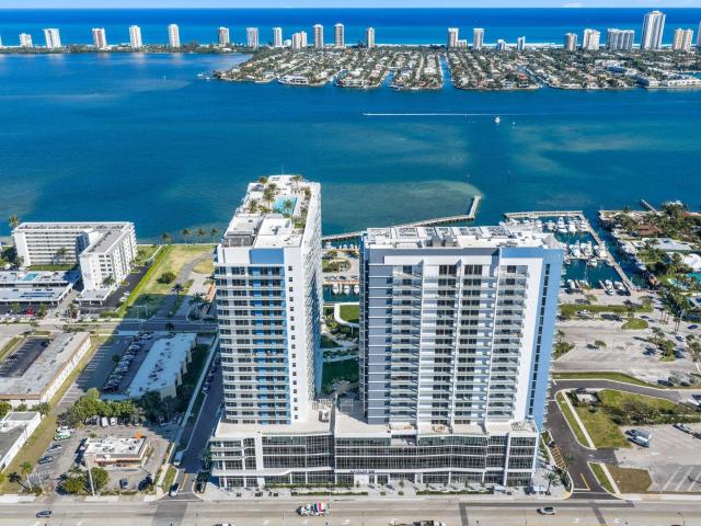 Condo for sale in Lake Park, Florida