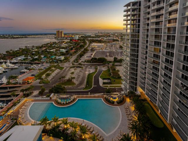 Condo for sale in Lake Park, Florida