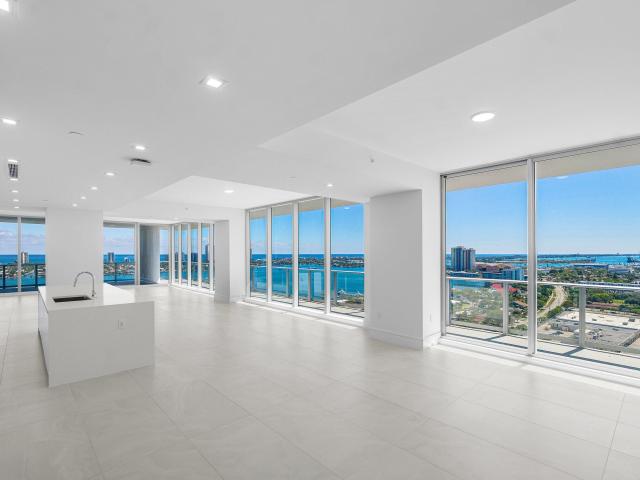 Condo for sale in Lake Park, Florida