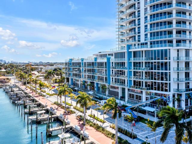Condo for sale in Lake Park, Florida