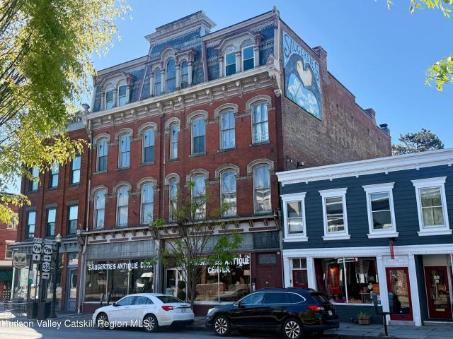 House for sale in Bloomington, New York