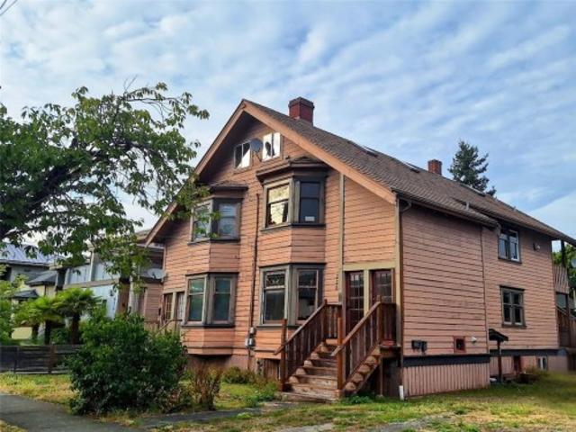 House for sale in Victoria, British Columbia