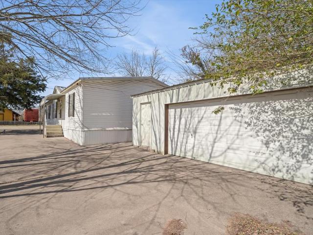House for sale in Edgewood, Texas