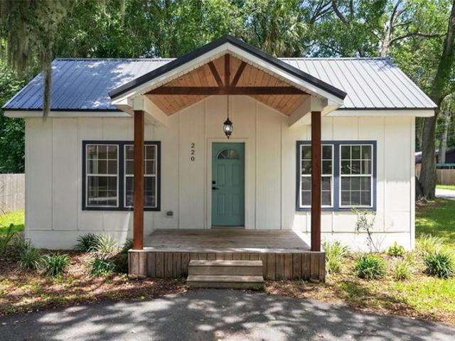 House for sale in Morriston, Florida