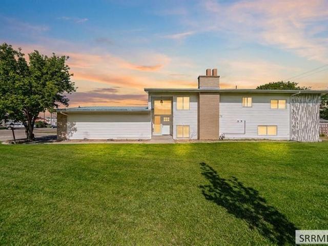 House for sale in Bingham, Idaho