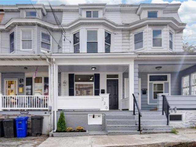 Townhouse for sale in South Ward, Tamaqua