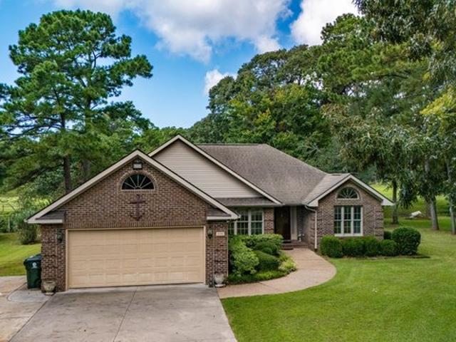 House for sale in Arapahoe, North Carolina
