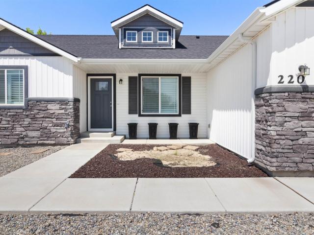 House for sale in Hansen, Idaho