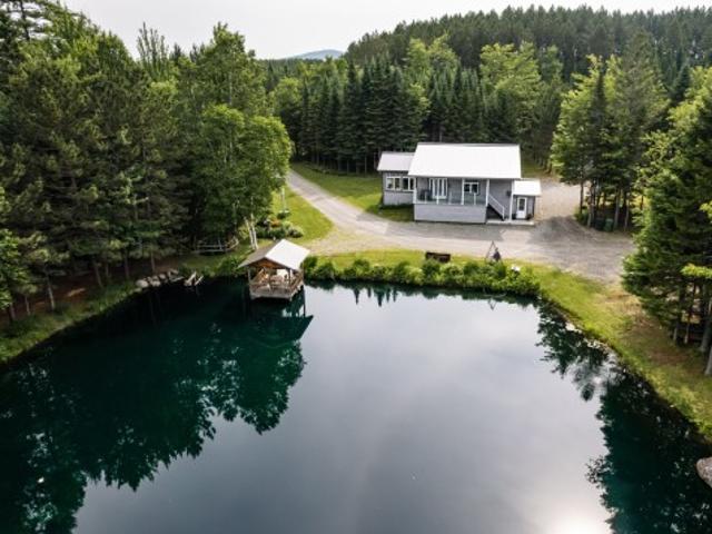 House for sale in Le Granit, Quebec