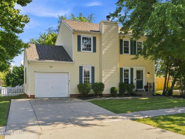 House for sale in Simpsonville, Kentucky