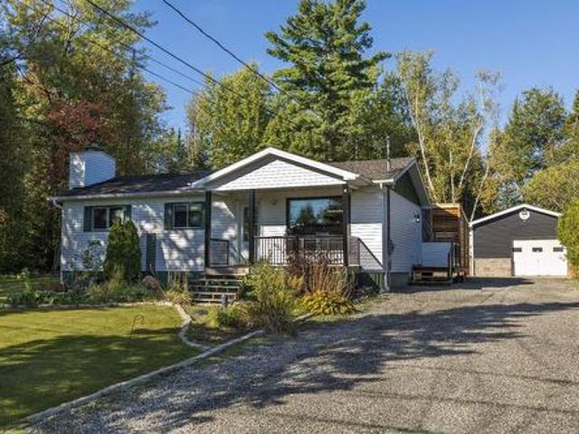 House for sale in Memphrémagog, Quebec