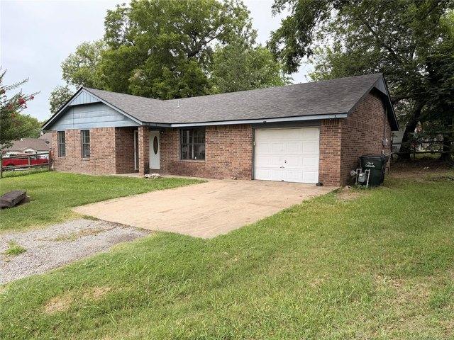 House for sale in Collinsville, Oklahoma