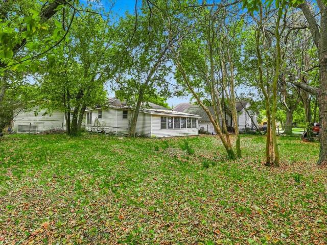 House for sale in Wills Point, Texas