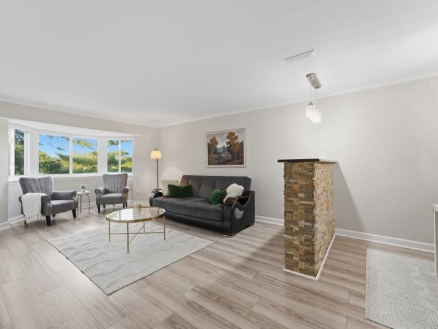 Condo for sale in Schaumburg, Illinois