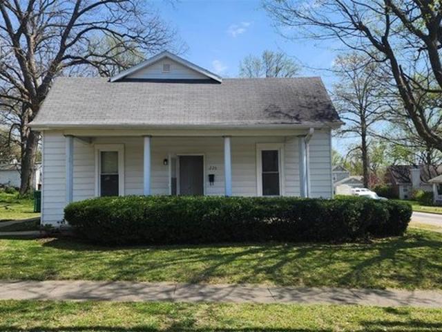 House for sale in Lebanon, Illinois
