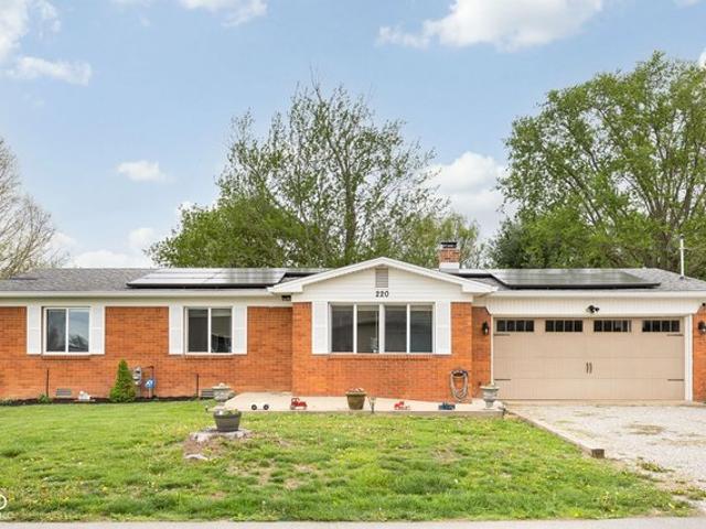 House for sale in Lizton, Indiana