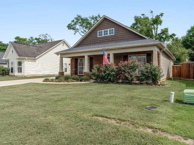 House for sale in Calera, Alabama