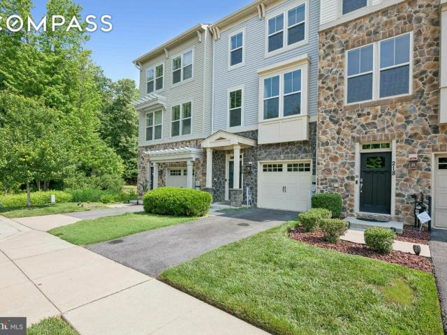 Townhouse for sale in Glen Burnie