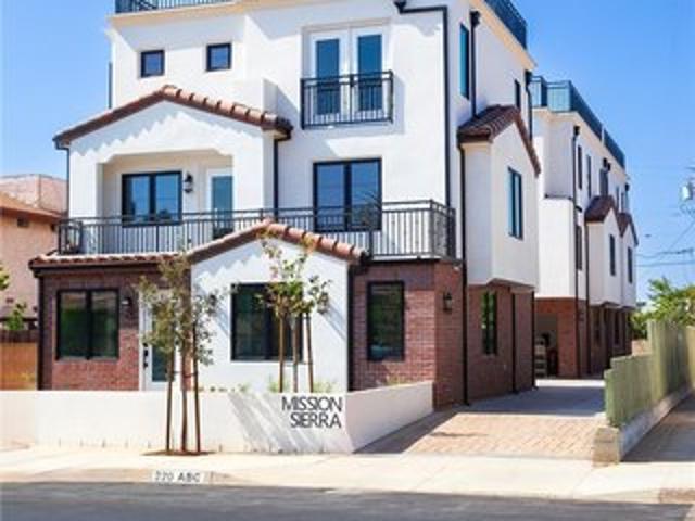 Townhouse for sale in San Gabriel, California