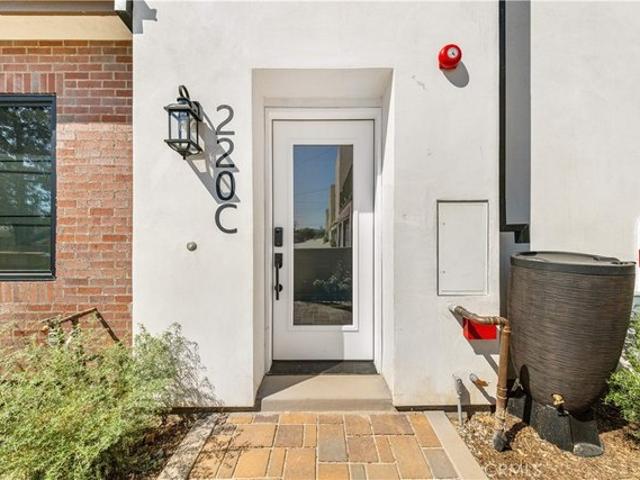 Townhouse for sale in San Gabriel, Los Angeles County