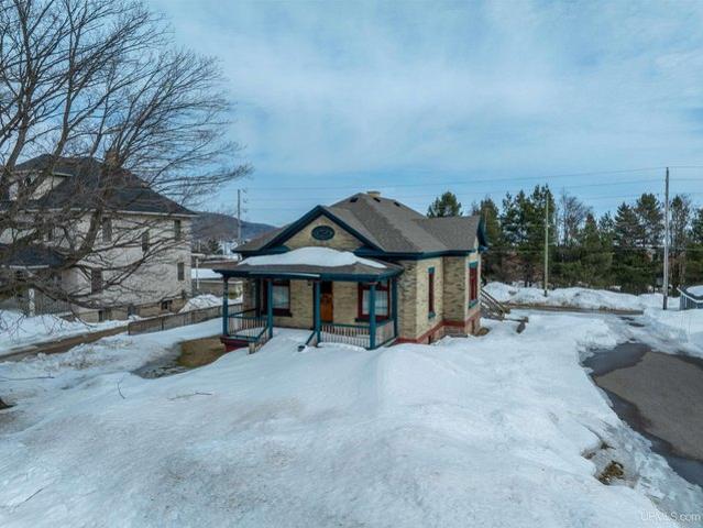 House for sale in Munising, Michigan